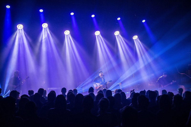 Фон концерт