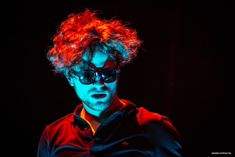 Олег ЛСП кудряшки