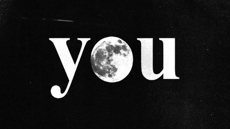 Слово ты на черном фоне