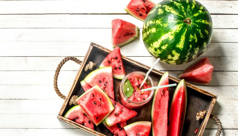 Арбузики на бирюзовом фоне