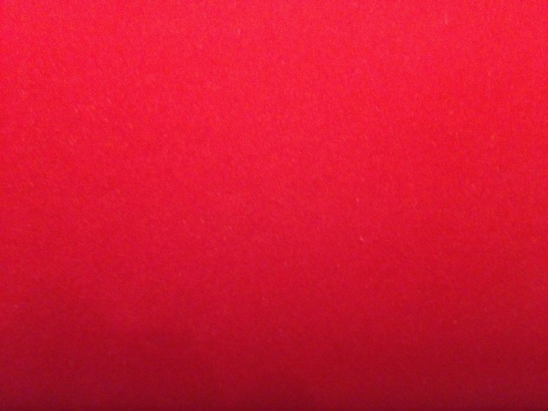 Яркий красный цвет