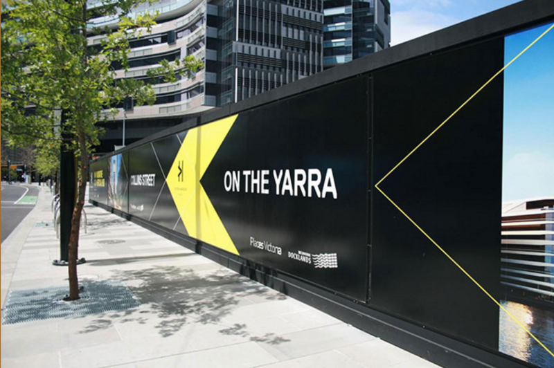 Реклама на заборе