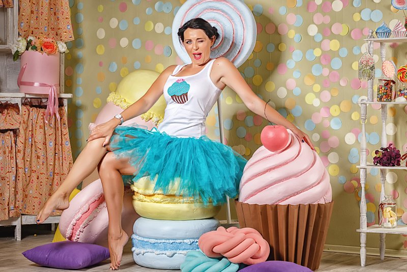 Торт в стиле поп-арт девушке