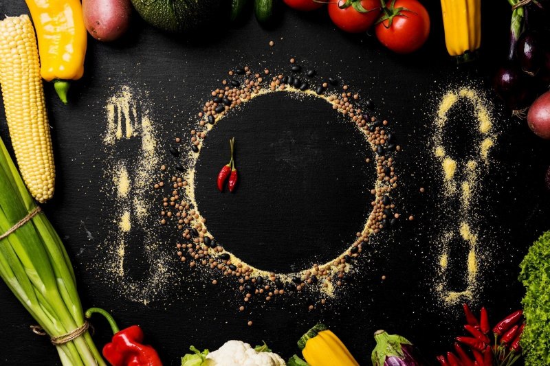 Еда на черном фоне