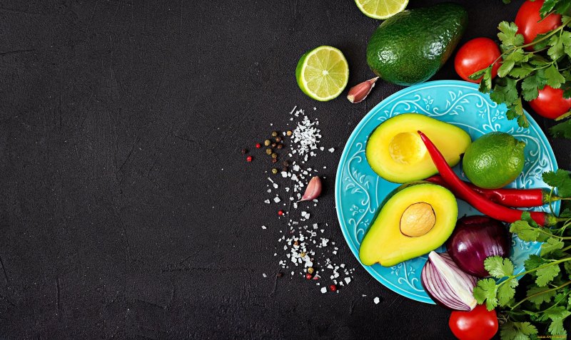 Здоровая еда на темном фоне