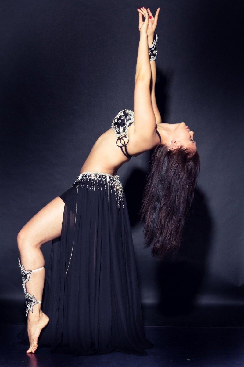 Танцовщица беллиданса