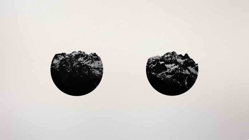 Черный Минимализм