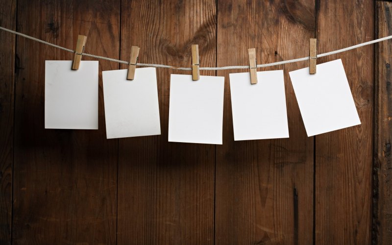 Прищепки на веревке