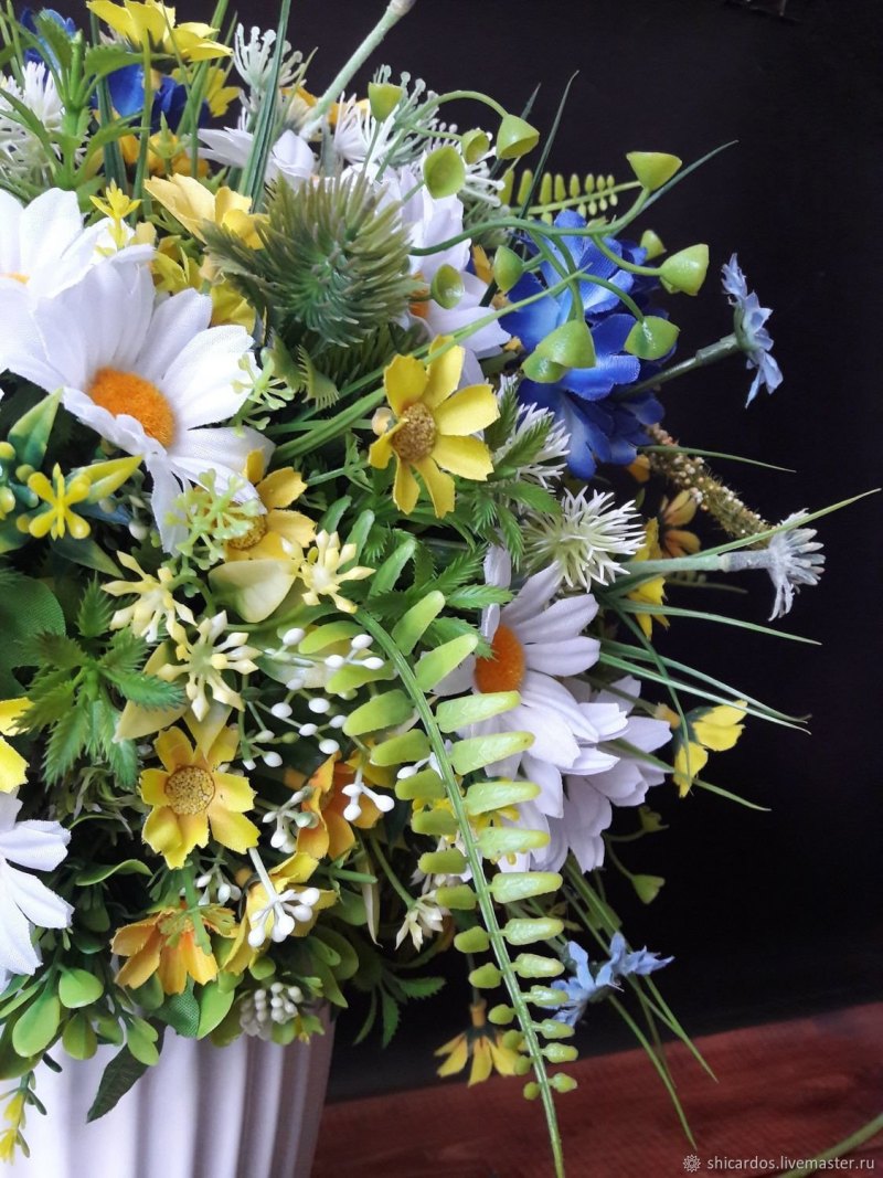 Полевой букет