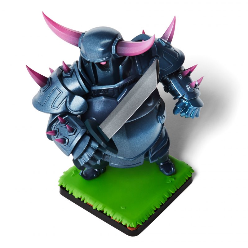 ПЕККА из Clash Royale