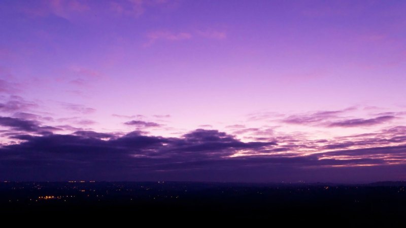 Сиреневые облака