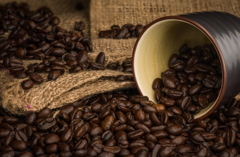 Кофе и кофейные зерна