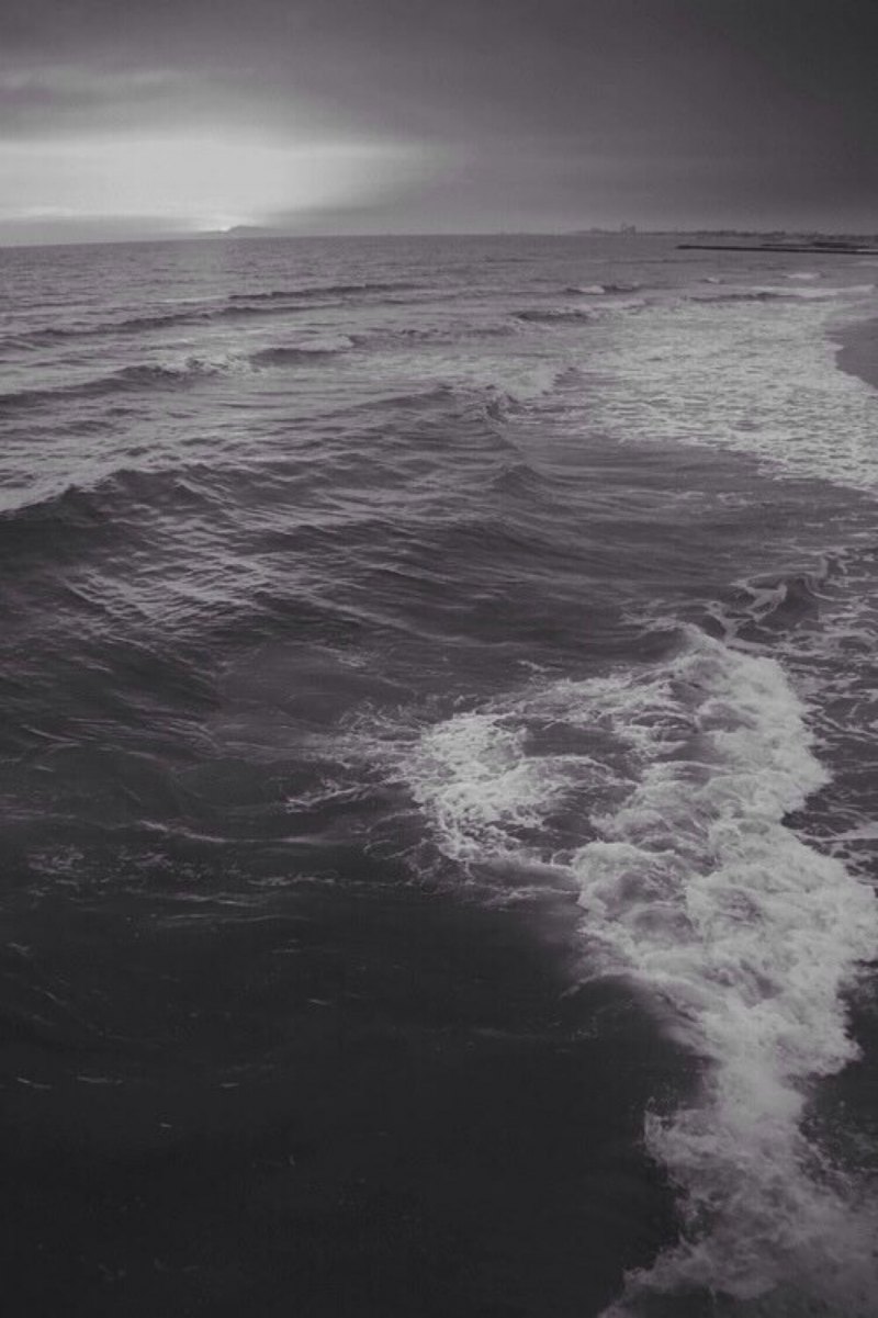 Серое море Эстетика