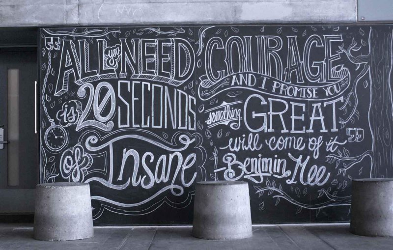 Эмблема мел