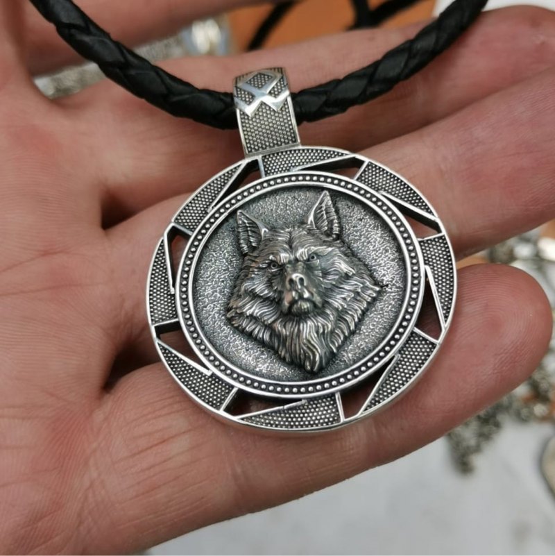 Амулет Геральта из серебра