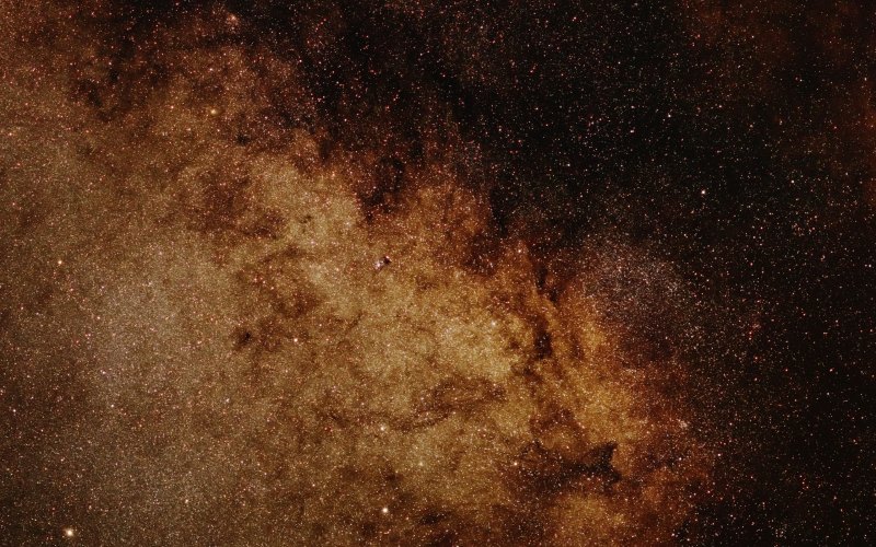 Космос в коричневых тонах