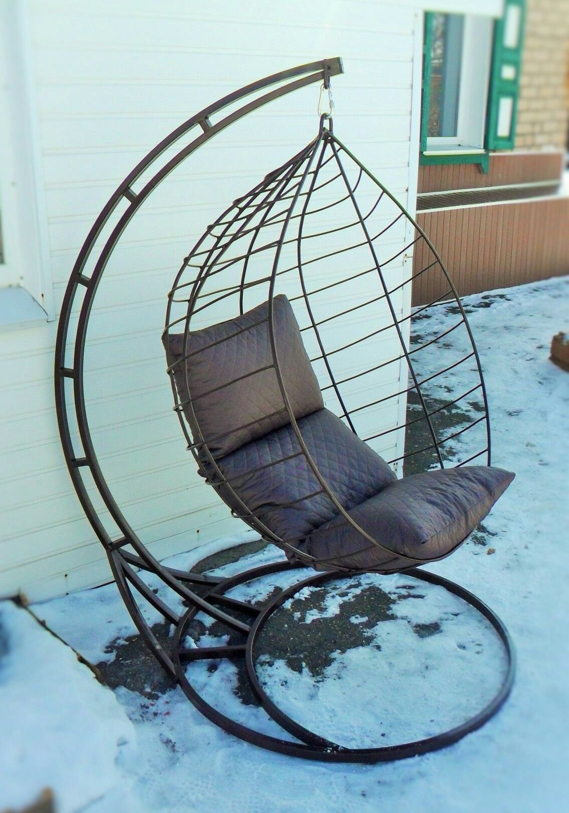 Кресло качалка из металла