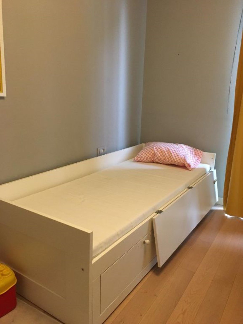 кровать бримнэс в интерьере детской