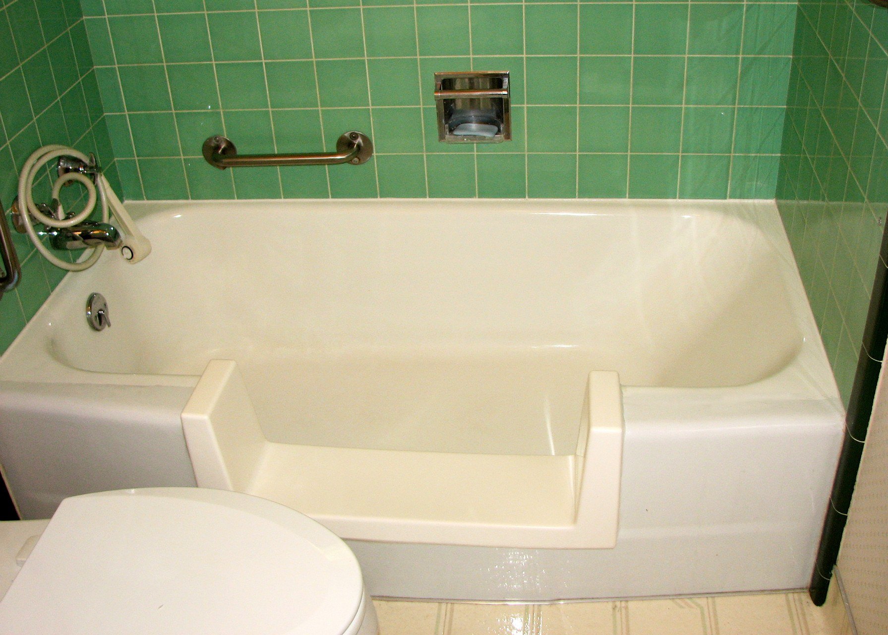 Вырез в ванной. Ванна. Низкие ванны для пожилых. Сидячие ванны для маленьких ванных. Сидячие ванны для пожилых людей.