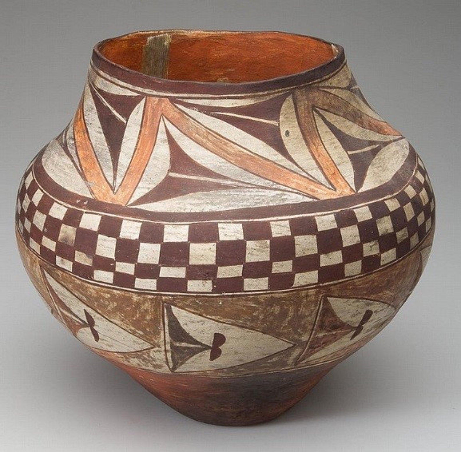 Современное выставочное искусство керамика. Ваза в африканском стиле. Вазы в этническом стиле. Керамика акома. Pottery.