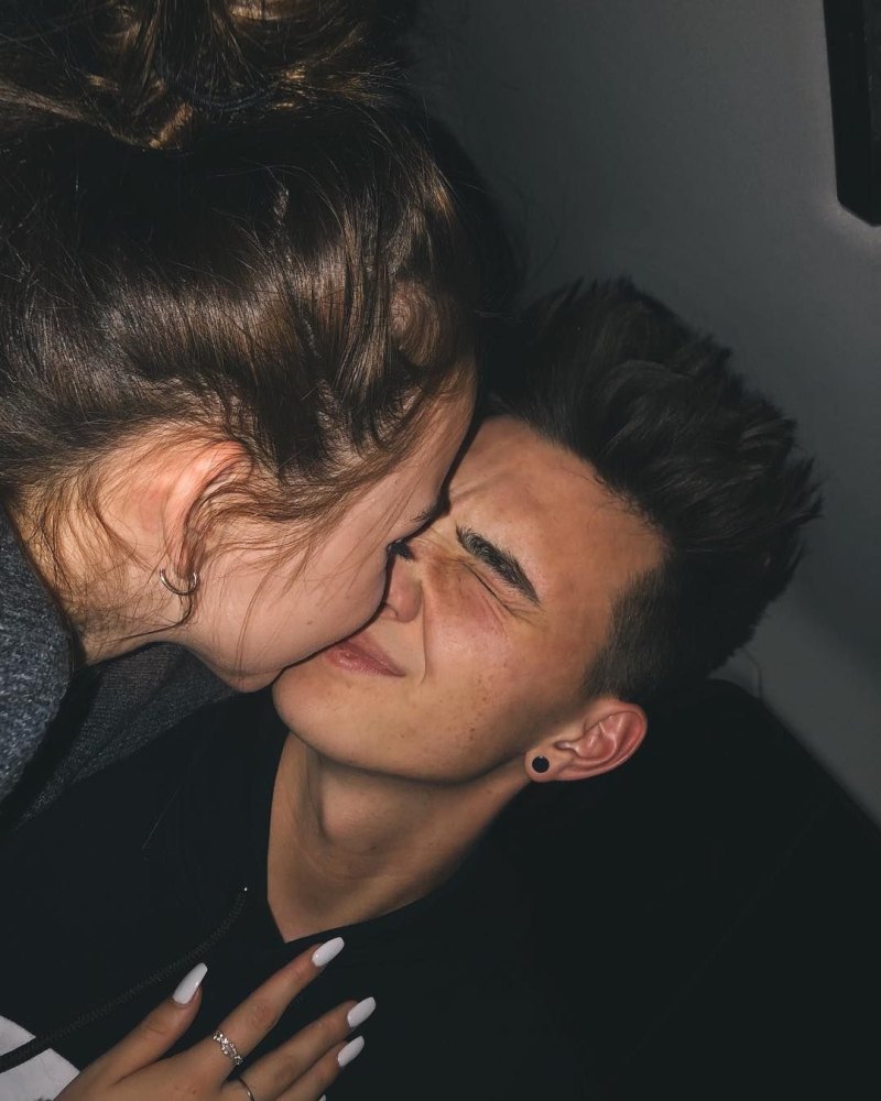 Корейские парочки в черном