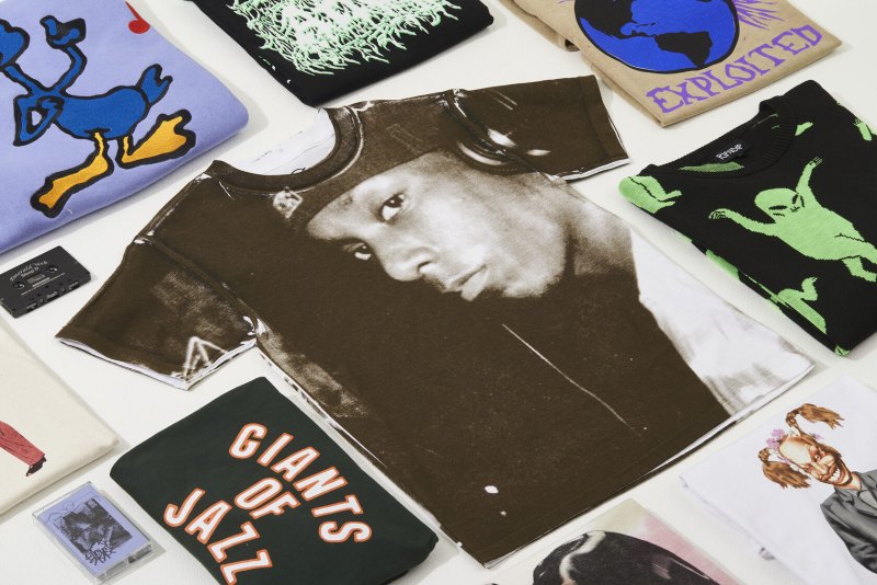 А душа просто хочет человеческого счастья