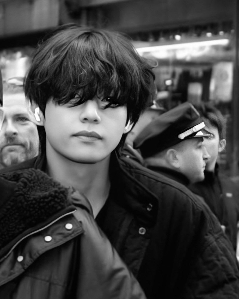 Тэхён из BTS Эстетика чёрный