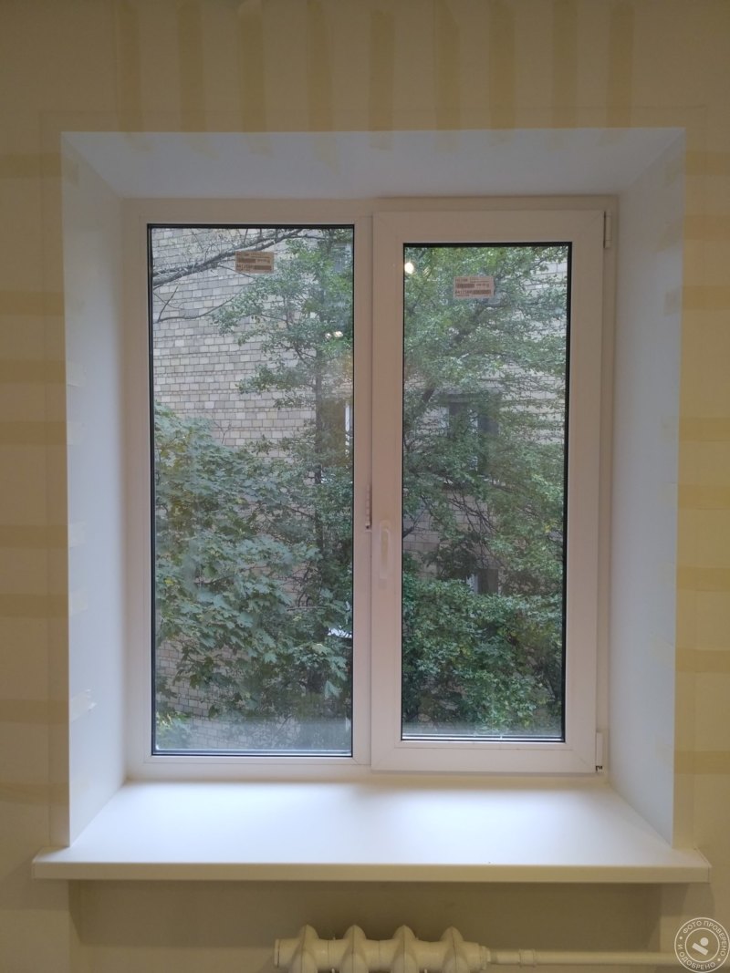 Окно без откосов внутри помещения фото