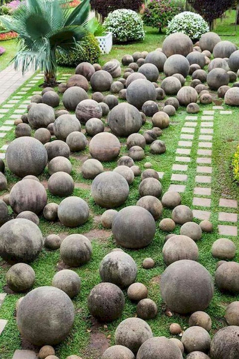 Остров Чамп каменные шары