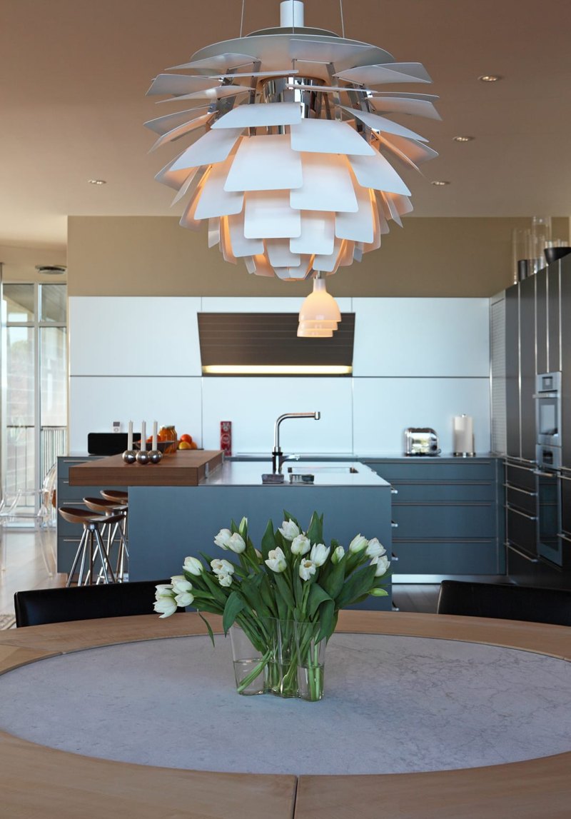 Люстра PH Artichoke designed by Poul Henningsen in 1958