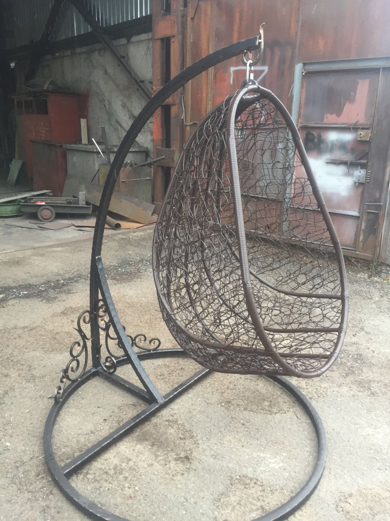 стойка для подвесного кресла металлический