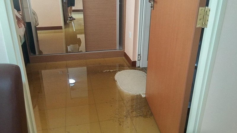 Затопило ванную